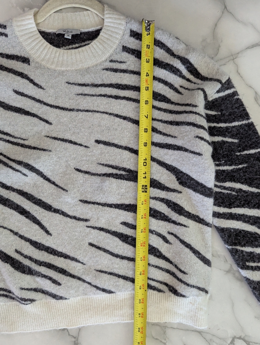 Rails Lana Abstract Mixed Abstract Tiger Sweater Crewneck Cashmere White Gray XS - Picture 10 of 11